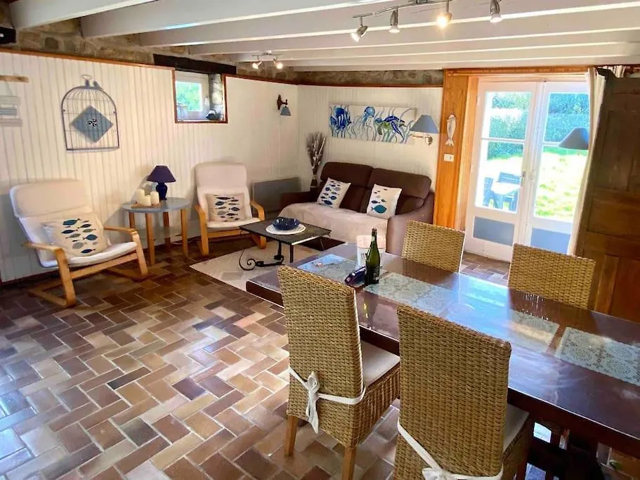 Gite Breizh Piscine Ou Jacuzzi Saint-Evarzec Дом отдыха